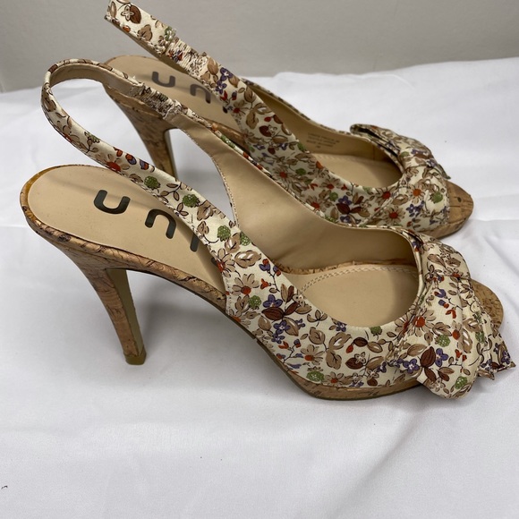 Unisa Floral Bow Peep Toe Slingback Heels - Picture 2 of 5